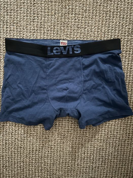 Bokserki levis L
