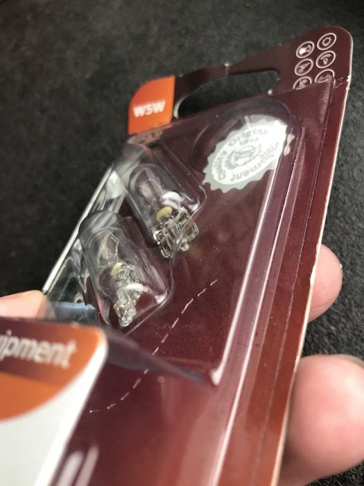 Лампочки для фар philips 24v W5W