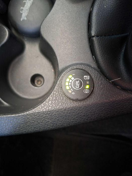 Dacia Logan MCV Bi-fuel 82000 KM