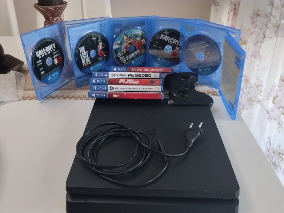 PS4 + joystick  + 10 jogos