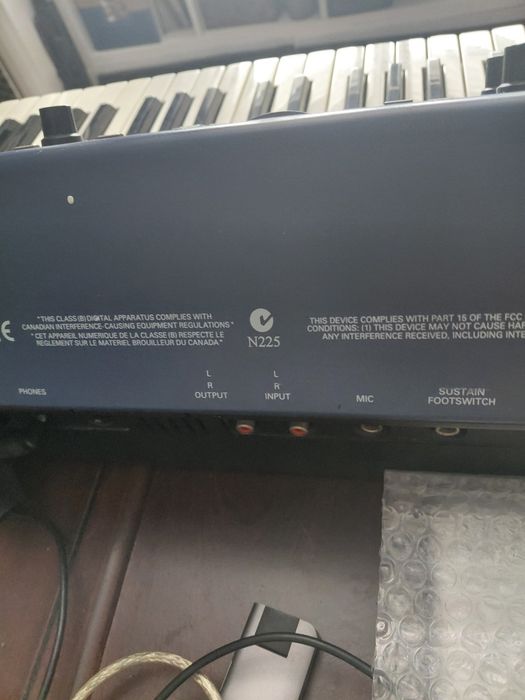Teclado  roland  EG _101⁷