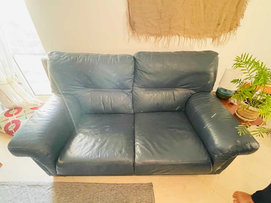 Sofá de pele 2 lugares (possível comprar o conjunto de dois)