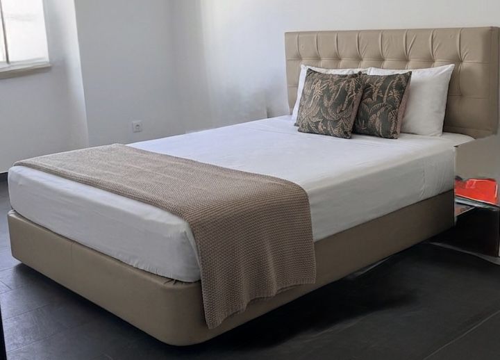 Cama de casal com colchao