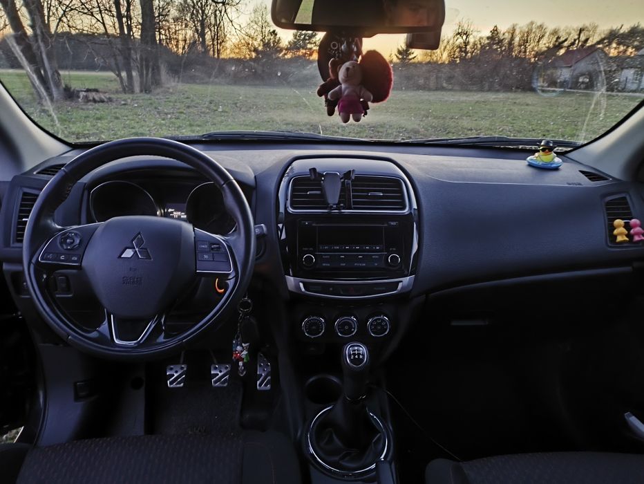 Sprzedam Mitsubishi ASX 1.6 benzyna 2017 rok