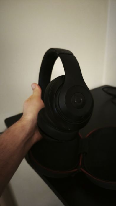 Słuchawki nauszne BEATS Studio Wireless 2.0 wraz z etui