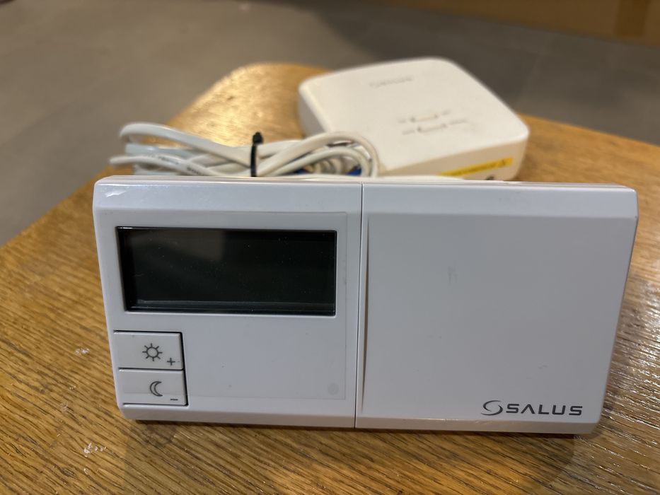 Терморегулятор SALUS 091 FLRF2