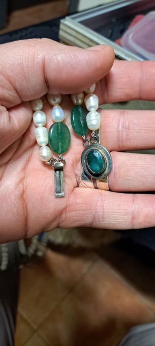 Colar pérolas pedras e prata.