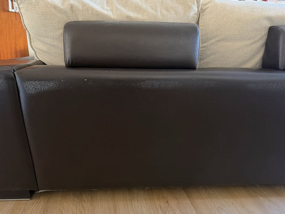 Sofá Chaise Longue com marcas