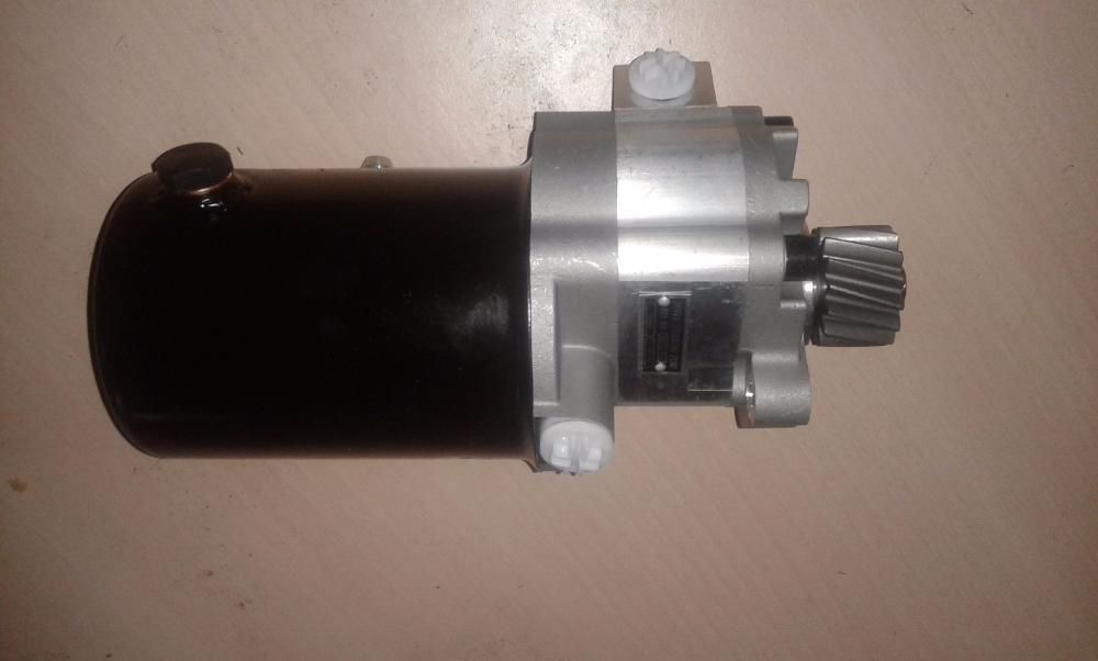 Pompa wspomagania z filtrem Ursus / Massey Fergusson