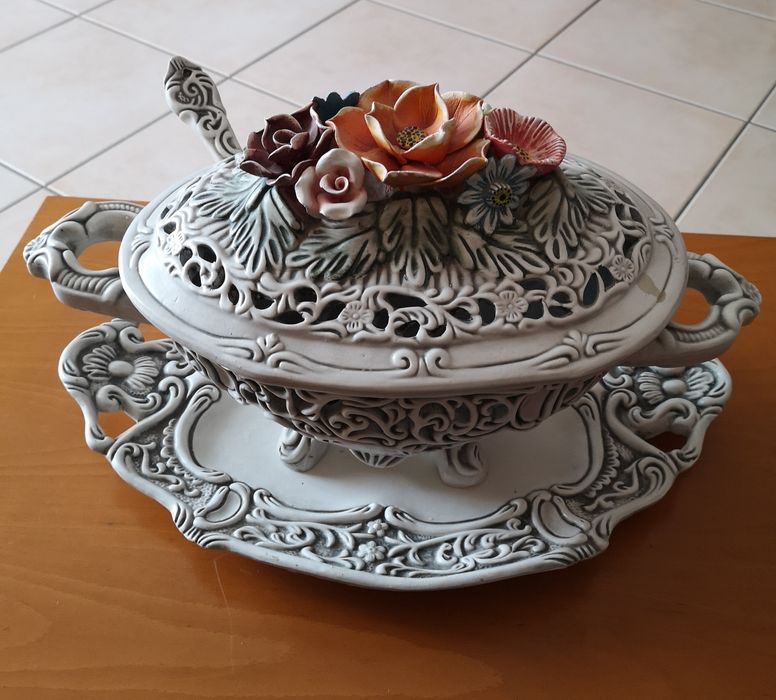 Louça decorativa terrina antiga