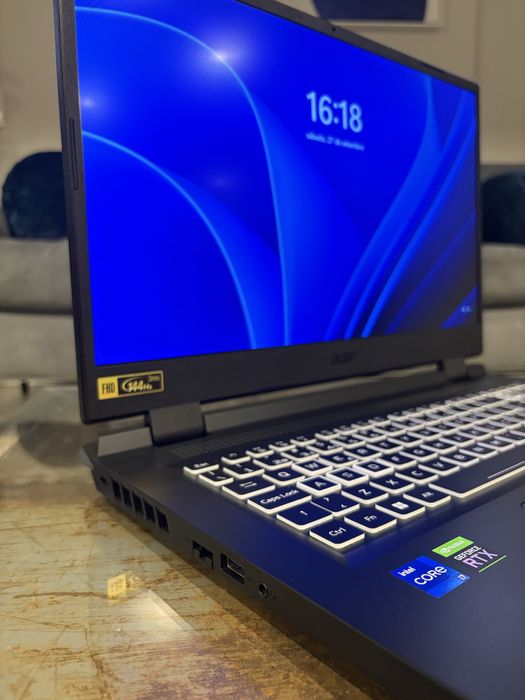Acer Nitro AN517-55