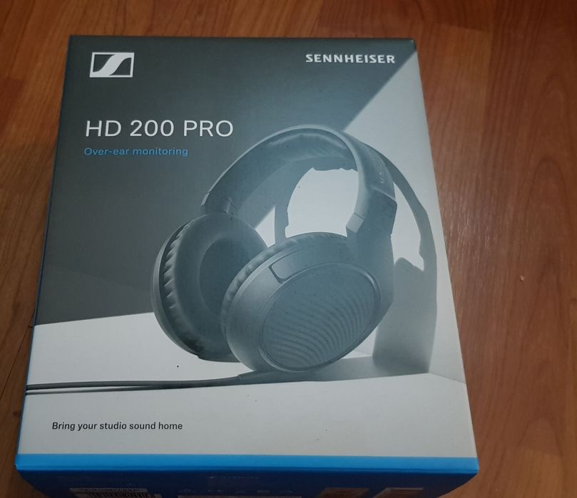 Auscultadores Sennheiser HD 200 Pro