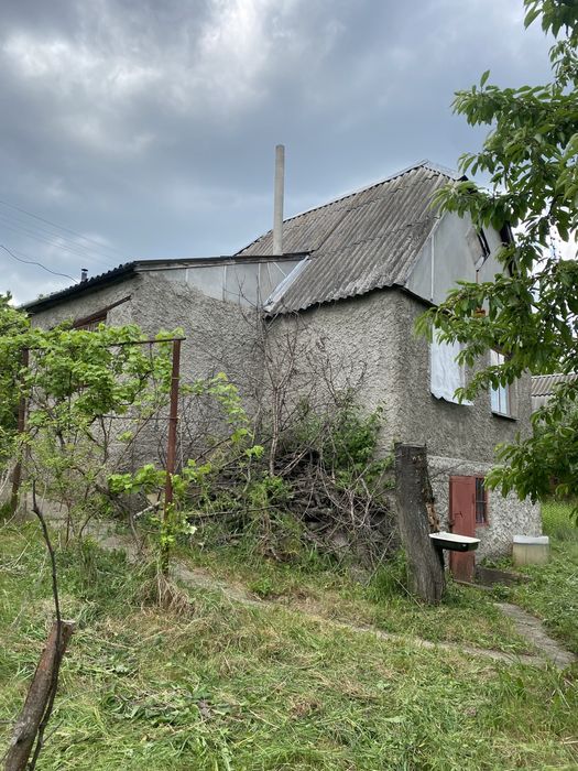 Продам дачу, земельна ділянка з будинком