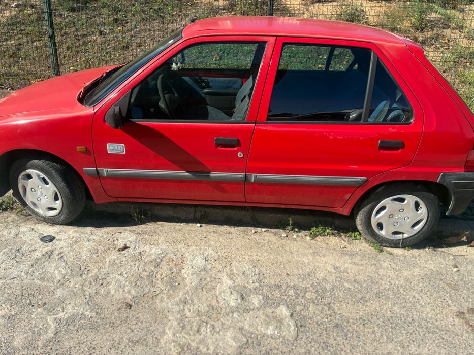 Carro peugeot 106