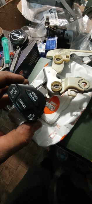 Комплект встановлення круїз контролю та управління мультимедіа NISSAN