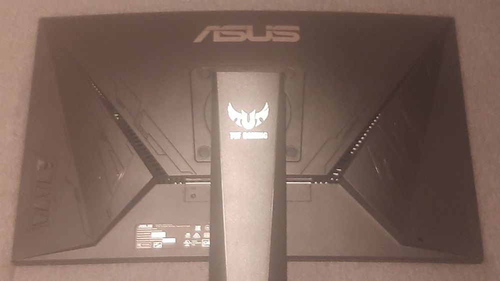 Monitor Asus Tuf Gaming para peças + teclado Logitech sem fios