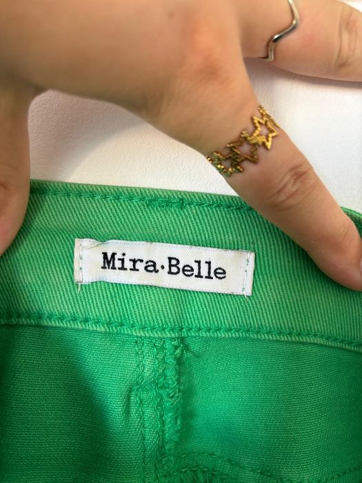 Calças da Mira-Belle