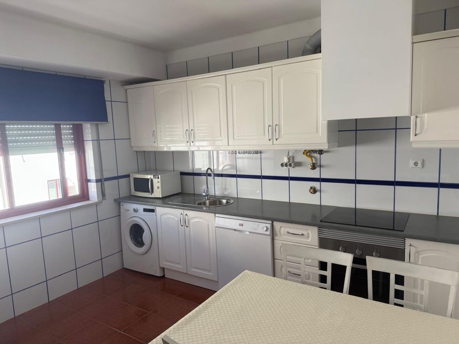 Apartamento T2+1 em Évora — 122 m², garagem individual e excelentes áreas