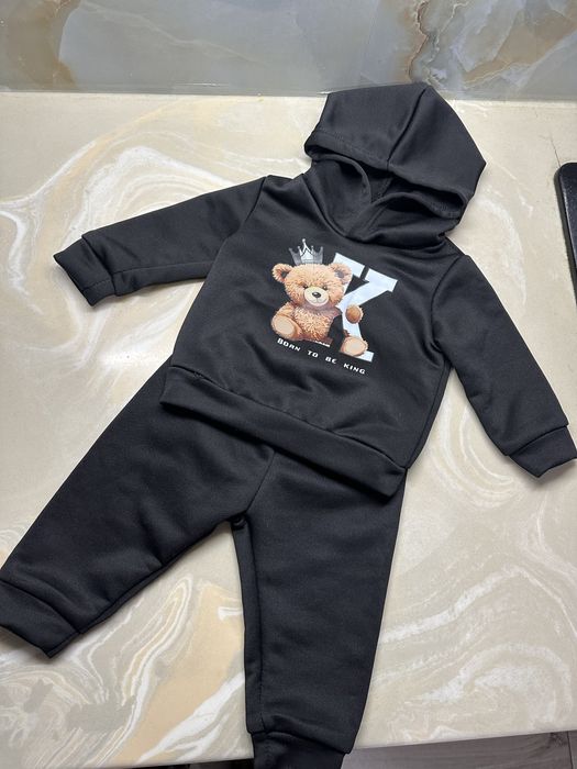 Костюм і ромпери 6-9 місяців 74 розмір