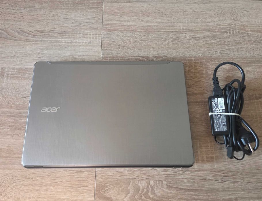 Laptop AMD A6 8GB Ram DDR4 SSD