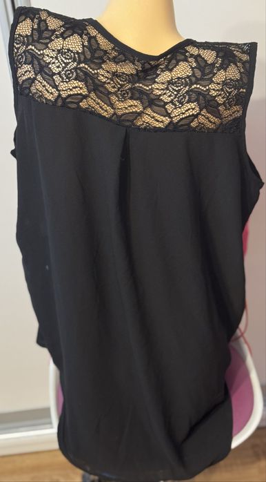 Elegancka czarna bluzka damska
