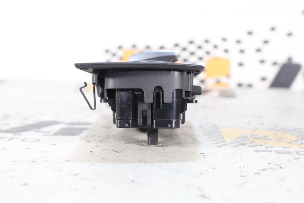 Botão / interruptor electromecânico / relé BMW 3 Touring (F31)