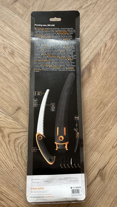 Profesjonalna piła ogrodowa Fiskars SW-240