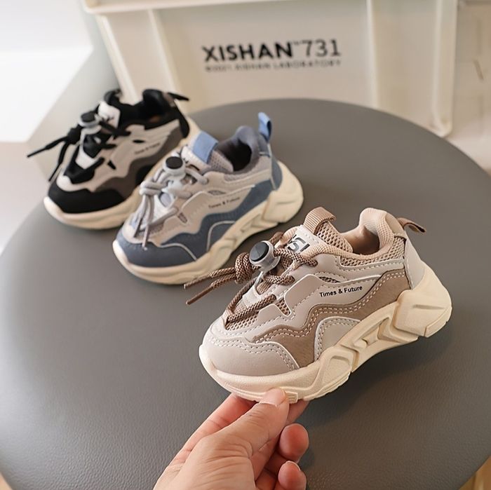 Продам кросівки на дівчинку та хлопчика,  розміри  21-36