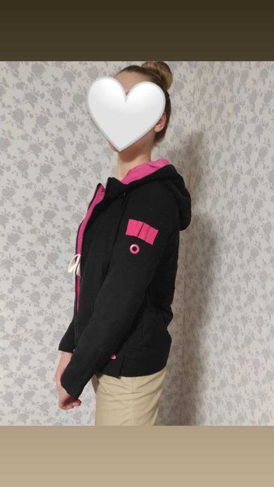 Жіноча коротка демісезонна  куртка, розмір S