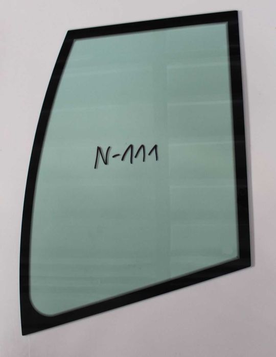 Mecalac 12MXT, 10MSX,  14MXT, 12MTX - szyba lewa do ramienia  nr 111