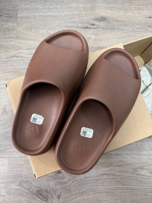 Оригинал Adidas Yeezy  Slide “Flax” Размер: US 10 (44)