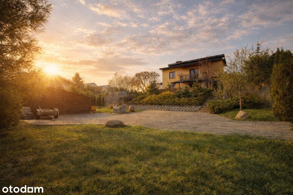 Gotowy dom z halą pod biznes.