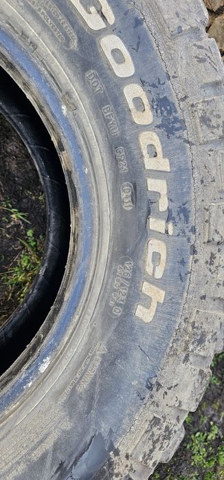 285/75/16 bfgoodrich mud-terrain  T/A