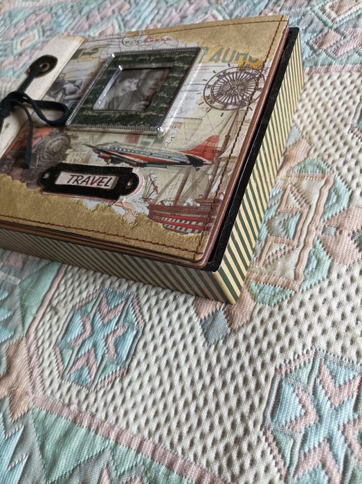 Álbum de fotos com caixa