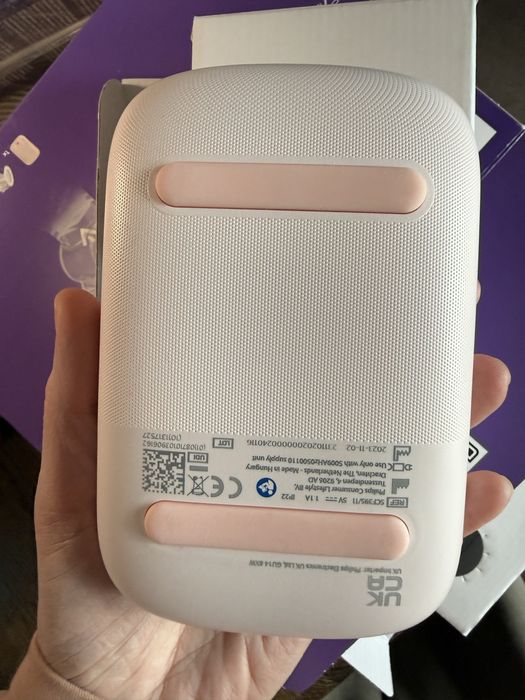 Philips Avent молоковідсмоктувач.