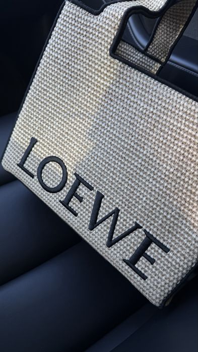 Жіноча сумка Loewe, натуральна рафія