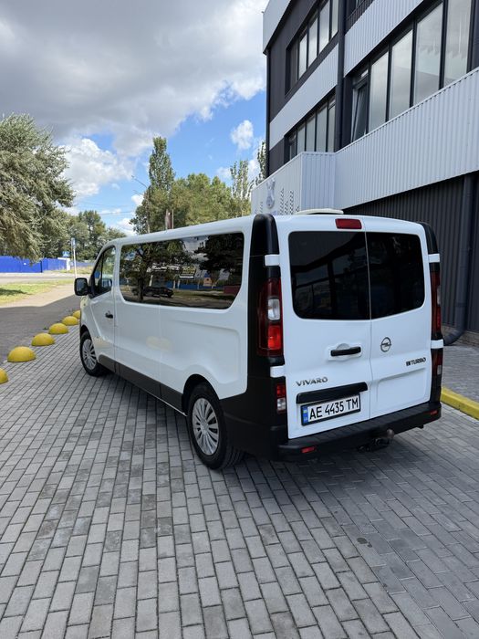 Продам Opel Vivaro 2015
