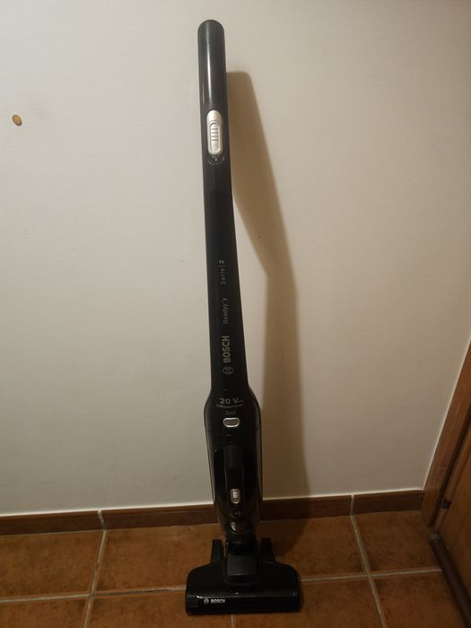Aspirador Vertical BOSCH BCHF220B