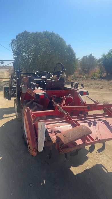 Yanmar F165 (17 cv), 4x4, carregador frontal NOVO a estrear e fresa.