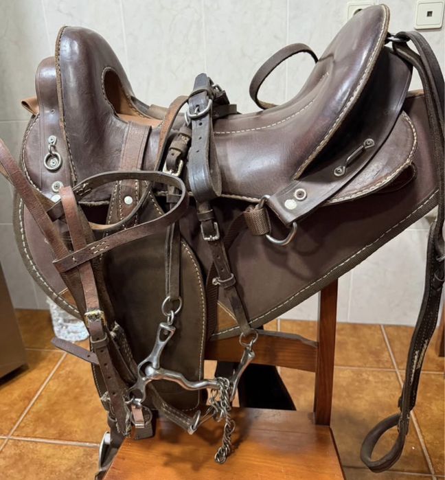 Sela Western em Pele – WESTERN Saddlery