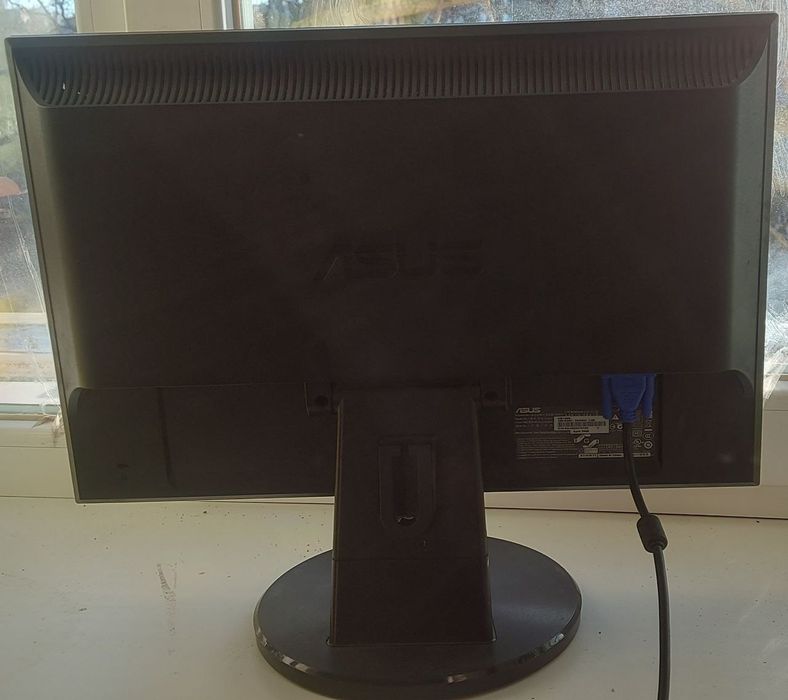 Монітор ASUS 19 дюймів