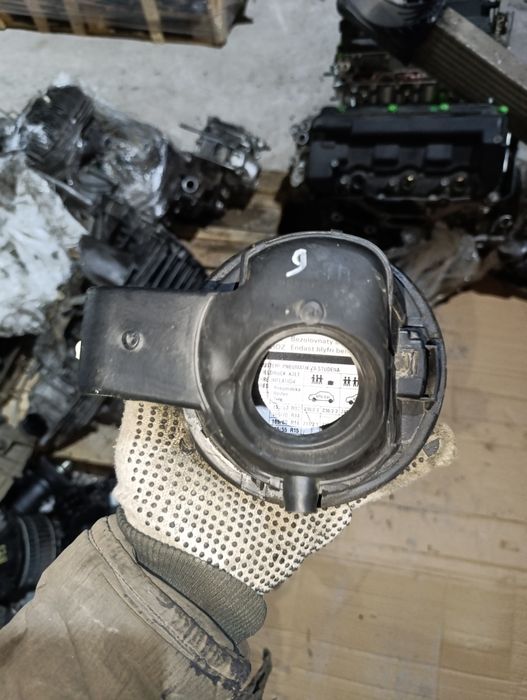 Лючок бензобака Skoda Fabia 2 2007-2014г Оригинал