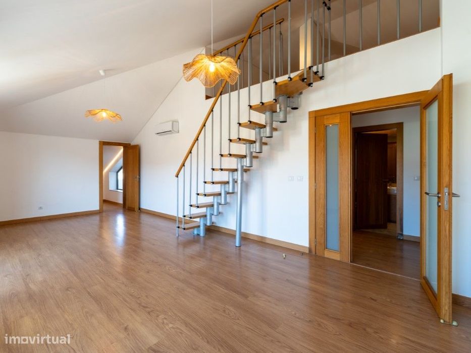Apartamento T1+2 para arrendamento sem móveis, em condomínio privad...