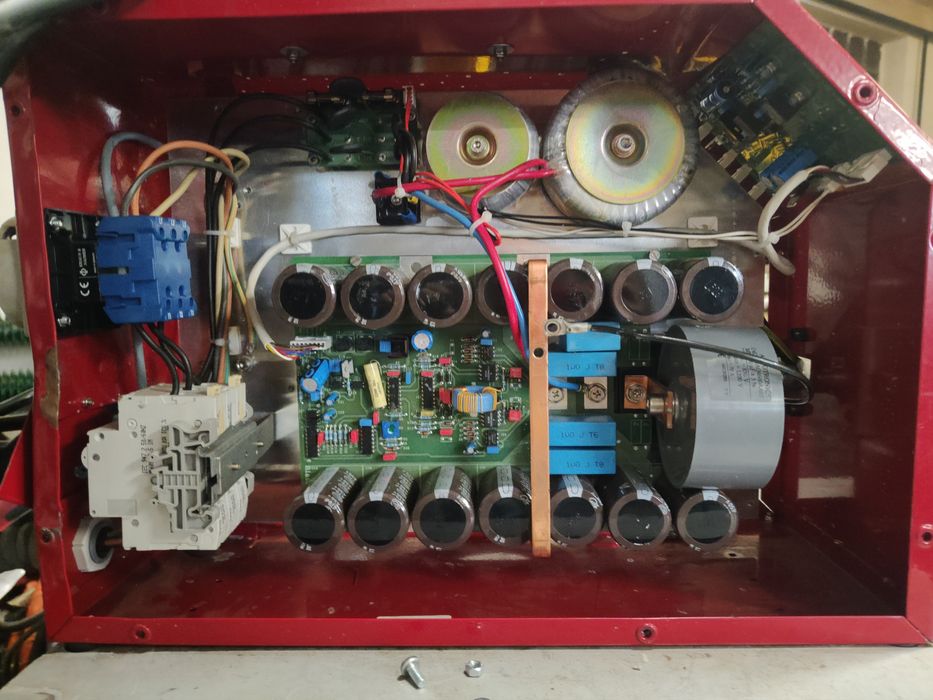 Naprawa urządzeń spawalniczych, maszyn oraz elektroniki przemysłowej