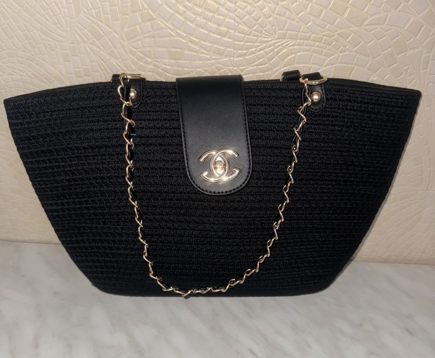 Пляжная сумка Chanel в наличии