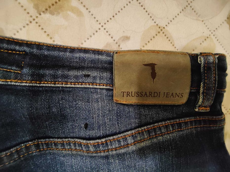 Calças Trussardi Jeans tam. 33/43 como novas, pvp 189€