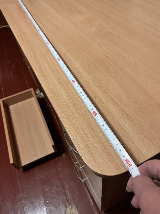 Письмовий стіл для школярів та офісу