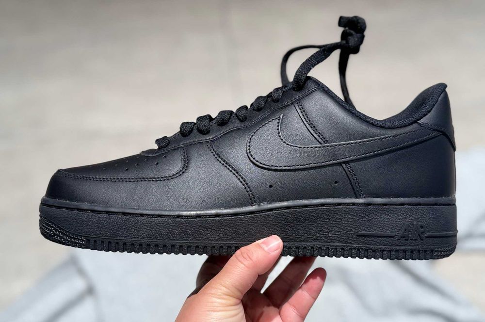 Nike_Air_Force_1_Low_Czarny r.37,5