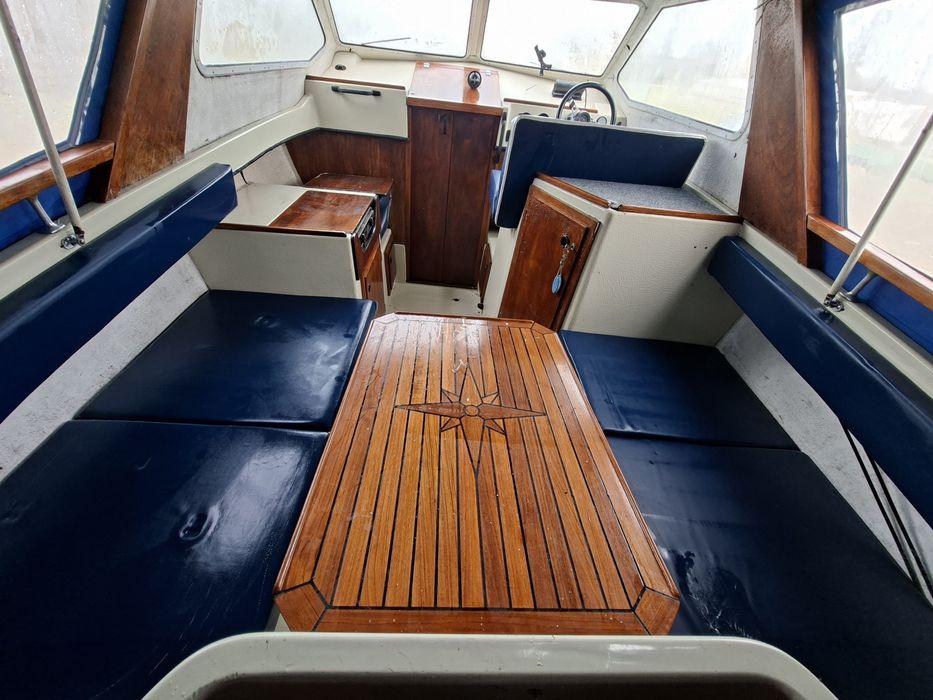 Łódka łódź kabinowa flipper 620 Kabina zamykana