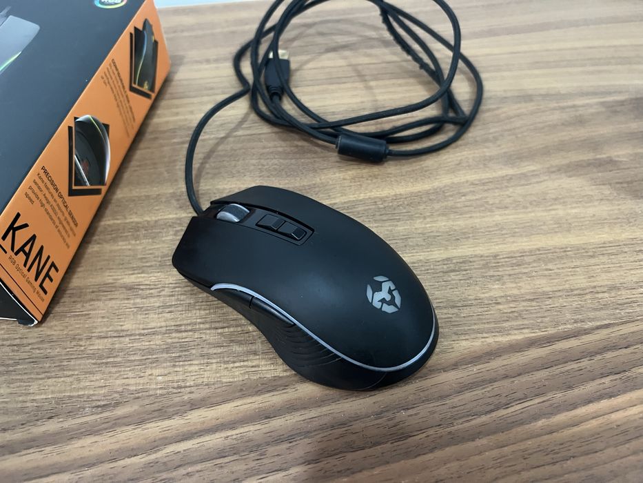 Rato gaming preto Kane krom RGB